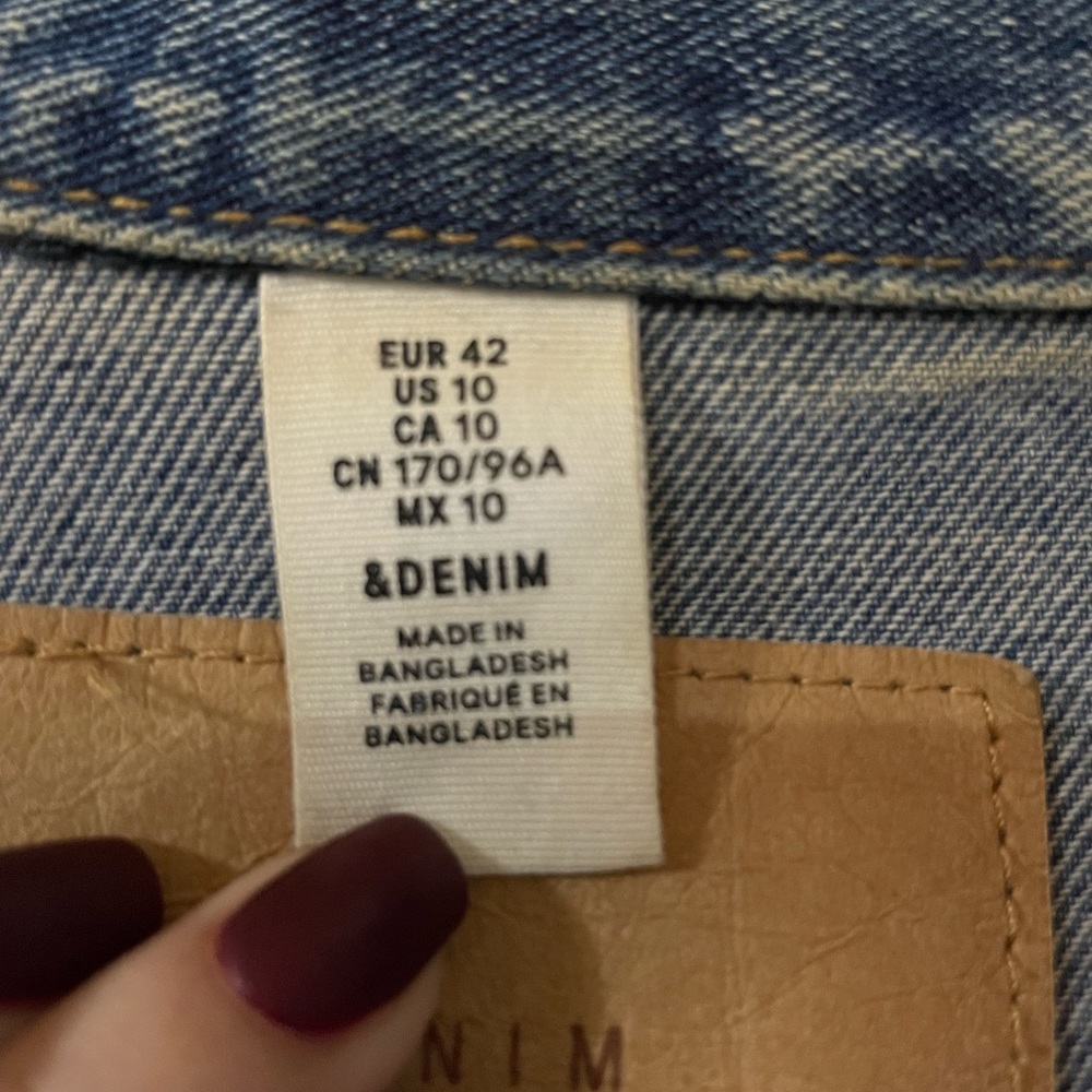 Jean Jacket - Picture 4 of 4